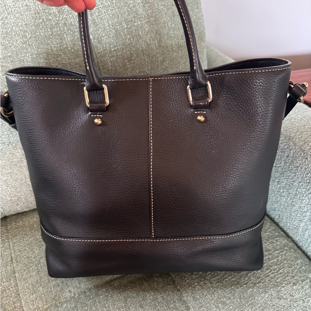 Authentic Dooney & Bourke Black Pebbled Leather Tote - Picture 5 of 8